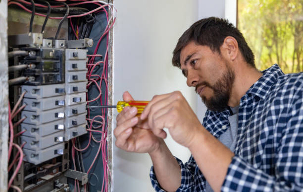 Best Emergency Electrical Repair  in Gleed, WA